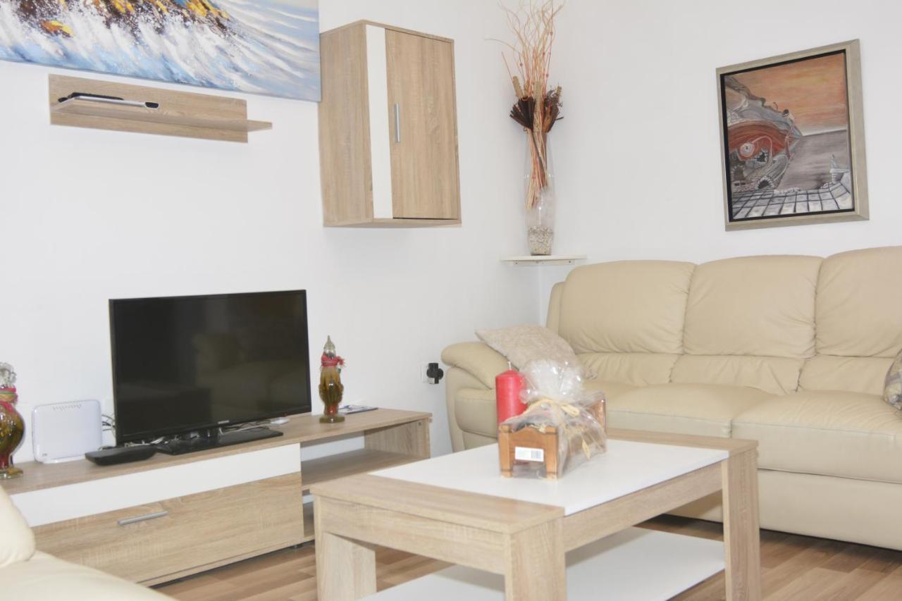 Apartment Lana 塞尼 外观 照片